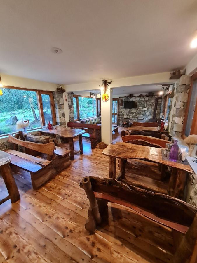 Banjār Tirthan Anglers' Retreat מראה חיצוני תמונה